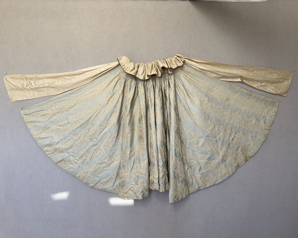 Liberty Opera Cape