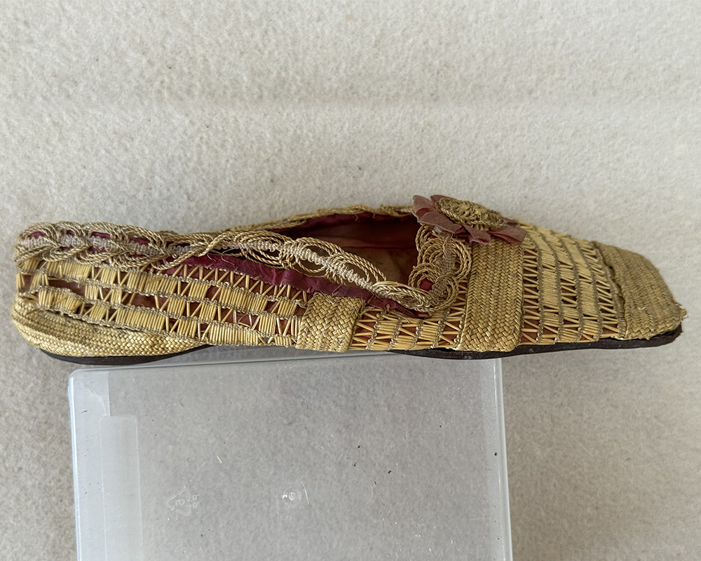 Italian Girl's Straw Shoes